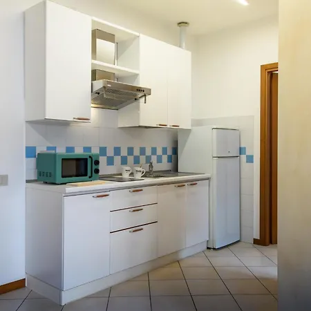 Guesthost - A Due Passi Apartment *